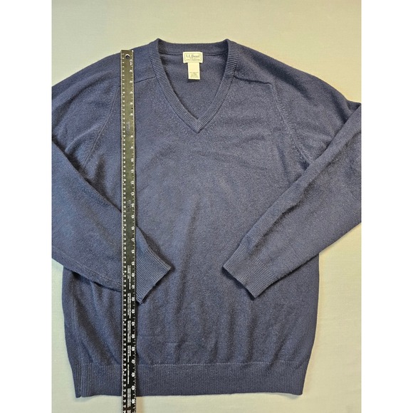 LL Bean Mens V Neck Sweater L Tall Navy Blue 100% Lambs Wool Pullover - Picture 3 of 5